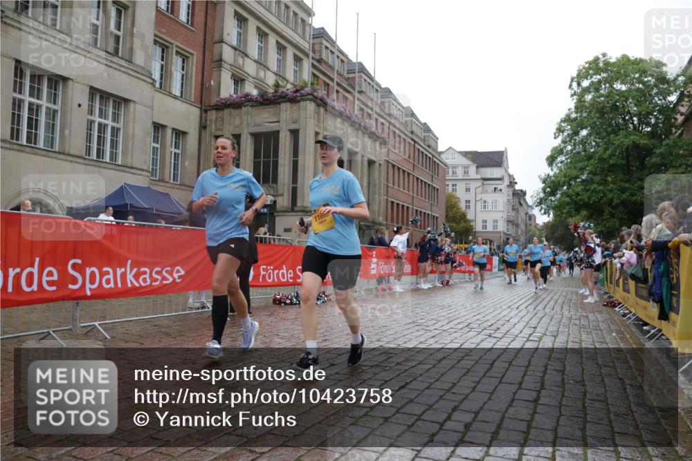 13.09.2026 - Kiel Lauf Yannick Fuchs http://msf.ph/oto/10423758 13.09.2026 10:59:16 Ziel 1825, 2385, 2639, 3480, 4192, 4342, 4897, 5188, 5519, 5836, 5891, 7417, 7527, 7734, 9227, 9242, 9405, 10251, 10255, 10871, 11126, 11340, 11350, 12482, 724, 788, 1085, 1094, 1521, 1729, 1990, 2156, 2265, 2307, 2473, 2557, 2559, 2862, 2896, 2994, 3332, 3943, 3944, 4609, 7757, 8059, 8188, 8348, 9306, 9313, 9387, 10167, 10551, 10654, 10655, 10969, 11087, 11585, 11699, 12223, 12520, 620, 1835, 2394, 2771, 2828, 5977, 5987, 6693, 7066, 7112, 10799, 79 meine-sportfotos.de