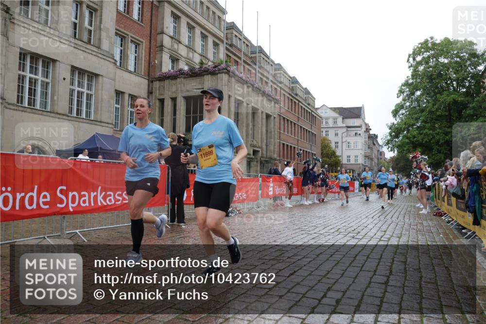 13.09.2026 - Kiel Lauf Yannick Fuchs http://msf.ph/oto/10423762 13.09.2026 10:59:17 Ziel 1825, 2385, 2639, 3480, 4192, 4342, 4897, 5188, 5519, 5836, 5891, 7066, 7417, 7527, 7734, 9227, 9242, 9405, 9684, 10251, 10255, 10453, 10536, 10871, 11126, 11340, 11350, 12482, 724, 788, 1085, 1094, 1729, 1990, 2265, 2307, 2557, 2559, 2862, 2896, 2994, 3332, 3943, 3944, 4192, 4609, 7757, 8059, 8188, 8348, 9306, 9313, 9387, 10167, 10551, 10654, 10655, 10969, 11087, 11585, 11699, 12223, 12520, 620, 1835, 2394, 2771, 2828, 5977, 5987, 6693, 7112, 10799, 79 meine-sportfotos.de