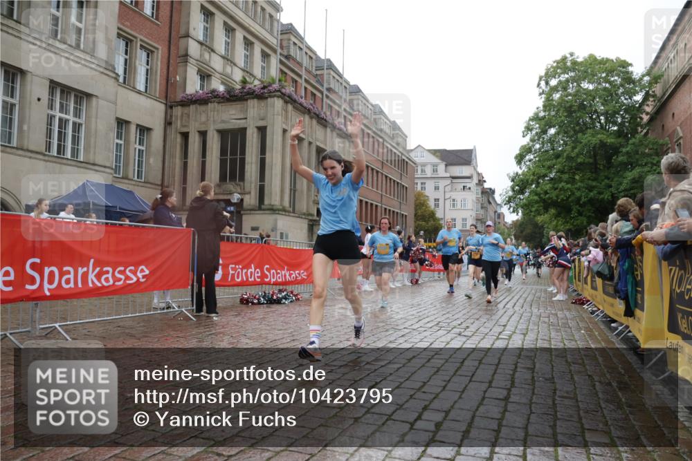 13.09.2026 - Kiel Lauf Yannick Fuchs http://msf.ph/oto/10423795 13.09.2026 10:59:20 Ziel 1825, 2385, 2639, 2828, 4342, 4897, 5188, 5519, 5836, 5891, 5987, 6693, 7066, 7112, 7417, 7527, 7734, 8208, 9227, 9242, 9405, 9684, 9700, 10251, 10453, 10536, 10871, 11340, 11350, 12482, 724, 788, 1085, 1094, 1729, 1990, 2265, 2307, 2557, 2559, 2862, 2994, 3332, 3480, 3943, 3944, 4192, 4609, 5188, 7757, 8059, 8188, 8348, 9306, 9313, 9387, 10167, 10255, 10551, 10654, 10655, 10969, 11087, 11126, 11585, 12223, 12520, 620, 1835, 2394, 2771, 5977, 10799, 79 meine-sportfotos.de