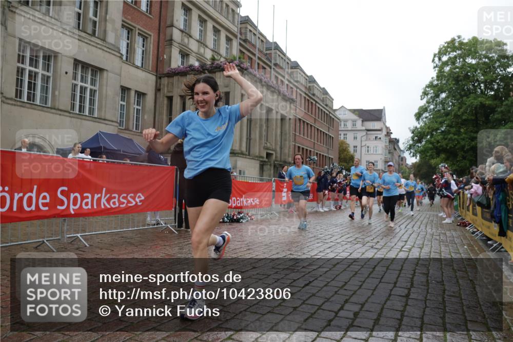 13.09.2026 - Kiel Lauf Yannick Fuchs http://msf.ph/oto/10423806 13.09.2026 10:59:20 Ziel 1825, 2385, 2639, 2828, 4342, 4897, 5188, 5519, 5836, 5891, 5987, 6693, 7066, 7112, 7417, 7527, 7734, 8208, 9227, 9242, 9405, 9684, 9700, 10251, 10453, 10536, 10871, 11340, 11350, 12482, 724, 788, 1085, 1094, 1729, 1990, 2265, 2307, 2557, 2559, 2862, 2994, 3332, 3480, 3943, 3944, 4192, 4609, 5188, 7757, 8059, 8188, 8348, 9306, 9313, 9387, 10167, 10255, 10551, 10654, 10655, 10969, 11087, 11126, 11585, 12223, 12520, 620, 1835, 2394, 2771, 5977, 10799, 79 meine-sportfotos.de