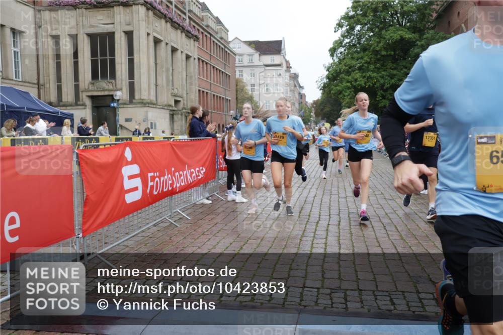 13.09.2026 - Kiel Lauf Yannick Fuchs http://msf.ph/oto/10423853 13.09.2026 09:45:15 Ziel 312, 2282, 2786, 3479, 3503, 3507, 4606, 5400, 5672, 6097, 6098, 6556, 8854, 9425, 9760, 9897, 10006, 12348, 12351, 98, 1224, 2456, 2704, 3138, 3517, 3717, 4118, 4693, 5562, 5939, 6023, 6135, 7356, 7460, 8028, 8189, 9986, 10777, 11043, 11046, 11239, 12218, 12676, 1023, 1503, 1579, 2017, 2835, 3408, 5103, 5369, 5399, 5811, 6038, 7854, 8152, 9456, 10498, 11939, 12069, 12281, 12347, 912, 2787, 3209, 4316, 4693, 7356, 12218 meine-sportfotos.de