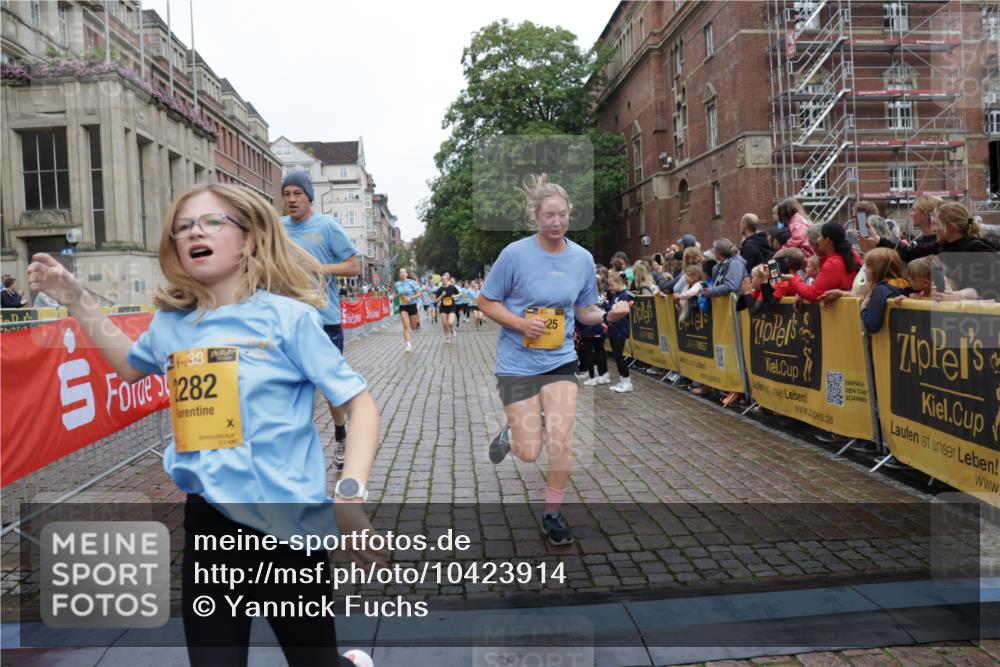 13.09.2026 - Kiel Lauf Yannick Fuchs http://msf.ph/oto/10423914 13.09.2026 09:45:19 Ziel 1503, 2282, 3408, 3479, 3503, 3507, 4606, 5103, 5399, 5400, 5672, 5811, 6097, 6098, 6556, 8854, 9425, 9760, 9897, 10006, 12347, 12348, 12351, 98, 312, 1224, 2456, 2704, 2786, 3138, 3517, 3717, 4118, 5562, 5939, 6023, 6135, 7460, 8028, 8189, 9986, 10006, 10777, 11043, 11046, 11239, 12676, 1023, 1579, 2017, 2835, 5369, 6038, 7349, 7854, 8126, 8152, 9456, 10498, 11939, 12069, 12281, 912, 1224, 4693, 7356, 7460, 9986, 11046, 12218 meine-sportfotos.de