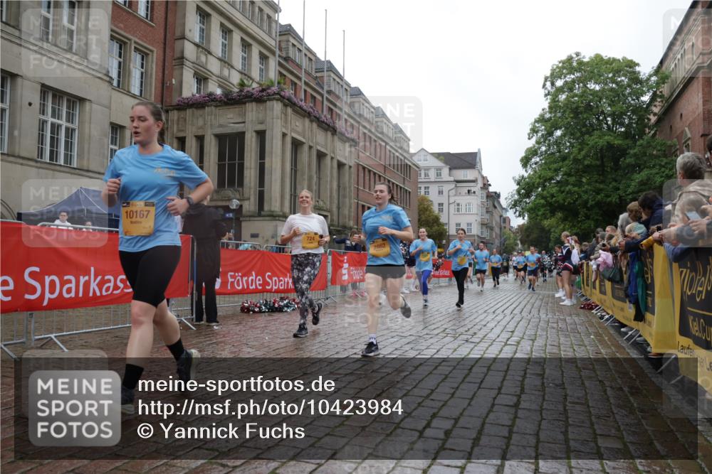 13.09.2026 - Kiel Lauf Yannick Fuchs http://msf.ph/oto/10423984 13.09.2026 10:59:36 Ziel 620, 683, 747, 1835, 2354, 2394, 2771, 3108, 3113, 3176, 3348, 3607, 3663, 5173, 5382, 5608, 5977, 7350, 7454, 7614, 8234, 8723, 8884, 9778, 9971, 10157, 10799, 10916, 10918, 11016, 11177, 11202, 12359, 12408, 724, 1825, 2385, 2394, 2639, 2771, 2828, 2862, 3332, 3480, 4192, 4342, 4609, 4897, 5188, 5519, 5836, 5891, 5987, 6693, 7066, 7112, 7417, 7527, 7734, 8188, 8208, 9227, 9242, 9405, 9684, 9700, 9778, 10167, 10251, 10255, 10453, 10536, 10551, 10654, 10655, 10871, 11126 meine-sportfotos.de