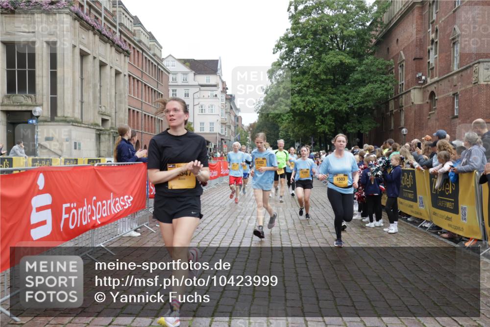 13.09.2026 - Kiel Lauf Yannick Fuchs http://msf.ph/oto/10423999 13.09.2026 09:45:23 Ziel 1503, 2017, 2282, 2835, 3408, 3479, 4606, 5103, 5369, 5399, 5400, 5811, 6097, 6098, 7854, 8152, 8854, 9425, 9456, 9897, 10498, 11939, 12347, 12348, 12351, 98, 312, 2456, 2704, 2786, 3138, 3503, 3507, 3517, 3717, 4118, 5562, 5672, 5939, 6023, 6135, 6556, 8028, 8189, 9760, 10006, 10777, 11043, 11239, 12348, 12676, 1023, 1579, 3025, 6038, 7349, 8126, 10142, 10445, 12069, 12281, 1224, 4693, 7460, 9986, 10777, 11046, 11239, 12218 meine-sportfotos.de