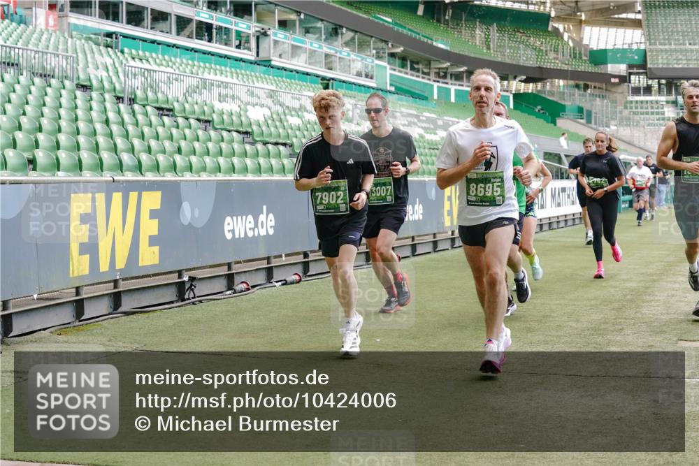 13.09.2026 - 21. swb-Marathon Bremen Michael Burmester http://msf.ph/oto/10424006 13.09.2026 13:00:49 Laufen im Stadion 135, 232, 242, 260, 282, 318, 342, 440, 651, 687, 745, 930, 1067, 1080, 1209, 1368, 1448, 1493, 1494, 1582, 1650, 1861, 1896, 1935, 1963, 2088, 2289, 2293, 2306, 2322, 2370, 2409, 2427, 2481, 2485, 2490, 2491, 2517, 2560, 2561, 2570, 2627, 2658, 2686, 2700, 2708, 2781, 2806, 2906, 2914, 2953, 2961, 2967, 3015, 3076, 3105, 3124, 3145, 3168, 3173, 3273, 3354, 3372, 3374, 3375, 3385, 3480, 3524, 3526, 3642, 3729, 3774, 3855, 3856, 3861, 3930 meine-sportfotos.de