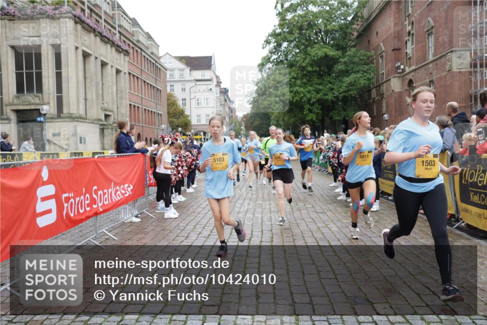 13.09.2026 - Kiel Lauf Yannick Fuchs http://msf.ph/oto/10424010 13.09.2026 09:45:24 Ziel 1503, 2017, 2282, 2835, 3408, 3479, 4606, 5103, 5369, 5399, 5400, 5811, 6097, 6098, 7854, 8152, 8854, 9425, 9456, 9897, 10498, 11939, 12347, 12351, 98, 312, 2456, 2704, 2786, 3138, 3479, 3503, 3507, 3517, 3717, 4118, 5562, 5672, 5939, 6023, 6097, 6098, 6135, 6556, 8028, 8189, 9760, 10006, 10777, 11043, 12348, 12351, 12676, 1023, 1579, 3025, 4413, 6038, 7349, 8126, 10142, 10392, 10445, 12069, 12281, 1224, 5939, 6023, 7460, 9986, 10777, 11046, 11239, 12218 meine-sportfotos.de