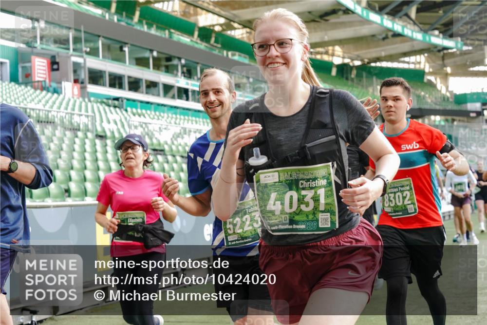 13.09.2026 - 21. swb-Marathon Bremen Michael Burmester http://msf.ph/oto/10424020 13.09.2026 13:23:41 Laufen im Stadion 137, 160, 182, 211, 324, 434, 533, 548, 571, 609, 708, 721, 739, 743, 752, 892, 1157, 1178, 1259, 1273, 1331, 1463, 1471, 1597, 1598, 1657, 1691, 1746, 1788, 1883, 1944, 2095, 2213, 2252, 2286, 2312, 2323, 2433, 2445, 2465, 2475, 2483, 2495, 2503, 2504, 2526, 2571, 2685, 2711, 2768, 2776, 2936, 2968, 3252, 3282, 3288, 3289, 3292, 3312, 3347, 3351, 3364, 3381, 3395, 3423, 3447, 3505, 3530, 3559, 3727, 3770, 3784, 3819, 4020, 4054, 4231, 4406, 4407, 4431, 4466, 4467, 4584 meine-sportfotos.de