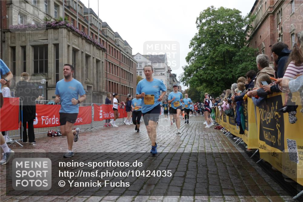 13.09.2026 - Kiel Lauf Yannick Fuchs http://msf.ph/oto/10424035 13.09.2026 10:59:41 Ziel 620, 683, 747, 988, 2354, 3108, 3113, 3176, 3348, 3607, 3663, 5173, 5382, 5608, 7350, 7454, 7543, 7614, 8234, 8723, 8884, 9971, 10157, 10916, 10918, 12408, 1825, 1835, 2354, 2385, 2394, 2639, 2771, 2828, 3480, 4192, 4342, 4897, 5188, 5519, 5836, 5891, 5977, 5987, 6693, 7066, 7112, 7417, 7527, 7734, 8208, 9227, 9242, 9405, 9684, 9700, 9778, 10251, 10255, 10453, 10536, 10799, 10871, 11016, 11126, 11177, 12359, 3332, 4192, 4609, 10255 meine-sportfotos.de