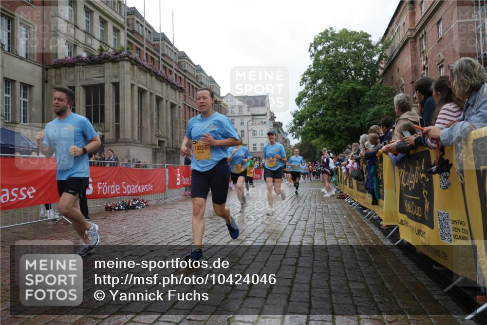 13.09.2026 - Kiel Lauf Yannick Fuchs http://msf.ph/oto/10424046 13.09.2026 10:59:42 Ziel 620, 683, 747, 988, 1002, 3108, 3113, 3176, 3348, 3607, 3663, 5173, 5382, 5608, 5627, 7350, 7454, 7543, 7614, 8234, 8723, 8884, 9971, 10157, 10916, 10918, 12408, 620, 1825, 1835, 2354, 2385, 2394, 2639, 2771, 2828, 3348, 3480, 4192, 4342, 4897, 5188, 5519, 5836, 5891, 5977, 5987, 6693, 7066, 7112, 7417, 7527, 7734, 8208, 9227, 9242, 9405, 9684, 9700, 9778, 10251, 10255, 10453, 10536, 10799, 10871, 11016, 11126, 11177, 12359, 3332, 4192, 4609, 10255 meine-sportfotos.de