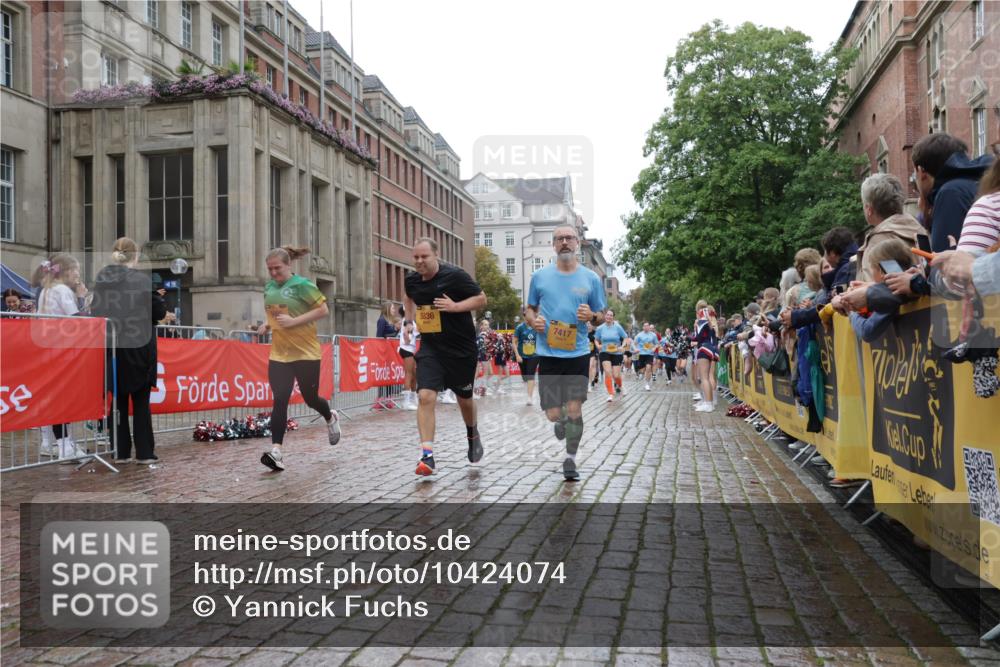 13.09.2026 - Kiel Lauf Yannick Fuchs http://msf.ph/oto/10424074 13.09.2026 10:59:45 Ziel 469, 683, 747, 988, 1002, 3063, 3113, 3176, 3607, 5173, 5261, 5382, 5608, 5627, 7350, 7454, 7543, 7614, 7954, 8234, 8723, 8884, 9299, 10916, 10918, 12408, 620, 683, 1825, 1835, 2354, 2385, 2394, 2639, 2771, 2828, 3108, 3113, 3348, 3663, 4342, 4897, 5188, 5382, 5519, 5836, 5891, 5977, 5987, 6693, 7066, 7112, 7417, 7527, 7734, 8208, 9227, 9242, 9405, 9684, 9700, 9778, 9971, 10157, 10251, 10453, 10536, 10799, 10871, 11016, 11177, 12359, 12408, 3332, 4192, 4609, 10255 meine-sportfotos.de
