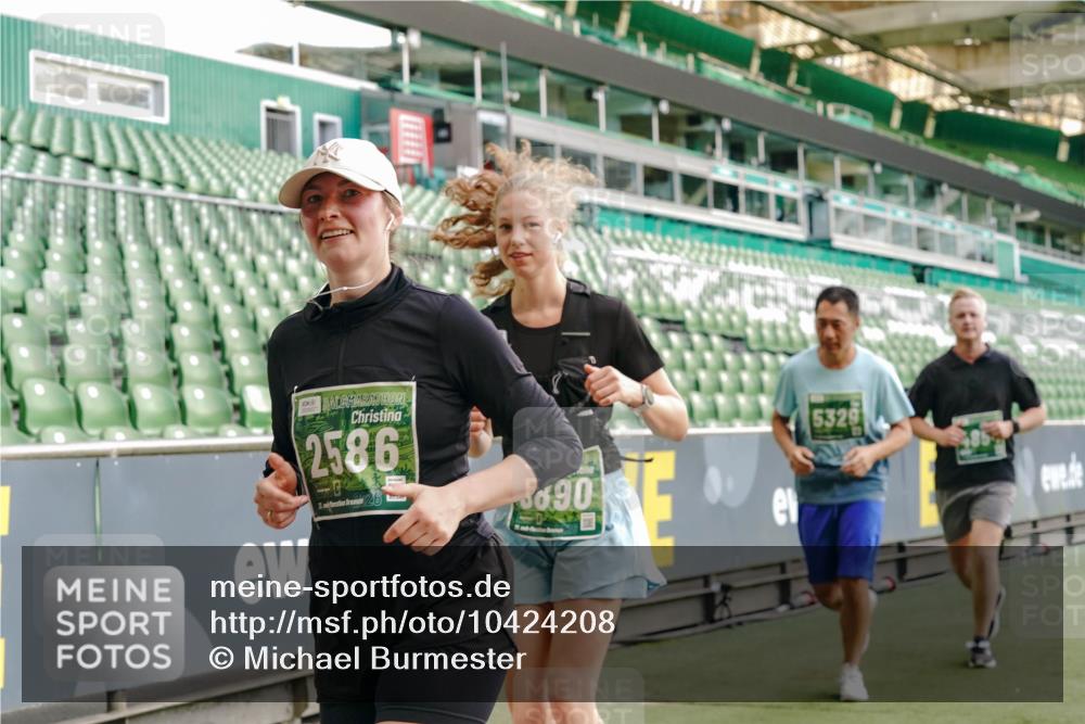 13.09.2026 - 21. swb-Marathon Bremen Michael Burmester http://msf.ph/oto/10424208 13.09.2026 13:23:51 Laufen im Stadion 137, 160, 182, 211, 324, 434, 533, 548, 571, 609, 708, 721, 723, 739, 743, 752, 892, 1157, 1178, 1259, 1273, 1331, 1463, 1471, 1597, 1598, 1691, 1746, 1788, 1883, 1944, 2095, 2211, 2213, 2252, 2286, 2312, 2323, 2433, 2445, 2465, 2475, 2483, 2495, 2497, 2503, 2504, 2526, 2571, 2768, 2776, 2936, 2968, 3252, 3282, 3288, 3289, 3292, 3298, 3312, 3347, 3364, 3381, 3395, 3423, 3447, 3505, 3530, 3559, 3727, 3770, 3819, 4020, 4054, 4231, 4406, 4407, 4431, 4466, 4467, 4584 meine-sportfotos.de
