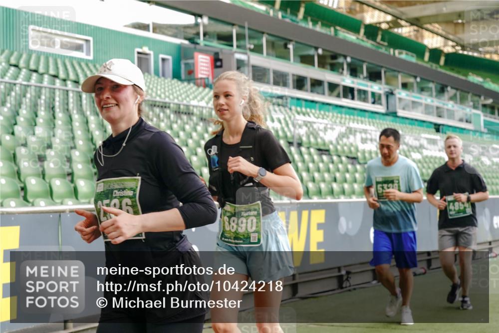13.09.2026 - 21. swb-Marathon Bremen Michael Burmester http://msf.ph/oto/10424218 13.09.2026 13:23:51 Laufen im Stadion 137, 160, 182, 211, 324, 434, 533, 548, 571, 609, 708, 721, 723, 739, 743, 752, 892, 1157, 1178, 1259, 1273, 1331, 1463, 1471, 1597, 1598, 1691, 1746, 1788, 1883, 1944, 2095, 2211, 2213, 2252, 2286, 2312, 2323, 2433, 2445, 2465, 2475, 2483, 2495, 2497, 2503, 2504, 2526, 2571, 2768, 2776, 2936, 2968, 3252, 3282, 3288, 3289, 3292, 3298, 3312, 3347, 3364, 3381, 3395, 3423, 3447, 3505, 3530, 3559, 3727, 3770, 3819, 4020, 4054, 4231, 4406, 4407, 4431, 4466, 4467, 4584 meine-sportfotos.de