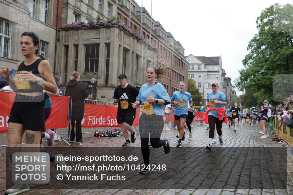 13.09.2026 - Kiel Lauf Yannick Fuchs http://msf.ph/oto/10424248 13.09.2026 11:00:00 Ziel 753, 964, 1562, 1728, 1895, 1948, 2287, 4437, 4509, 6295, 7398, 7954, 8120, 9140, 9271, 9299, 10996, 11007, 11377, 11415, 469, 620, 683, 747, 988, 1002, 1835, 2354, 2394, 2771, 3063, 3108, 3113, 3176, 3348, 3607, 3663, 5173, 5261, 5382, 5608, 5627, 5977, 6693, 7350, 7454, 7543, 7614, 7954, 8208, 8234, 8723, 8884, 9299, 9778, 9971, 10157, 10799, 10916, 10918, 11016, 11177, 12359, 12408, 173, 327, 1036, 2150, 2151, 2187, 2558, 3121, 2828, 4342, 5891, 7066, 7734 meine-sportfotos.de