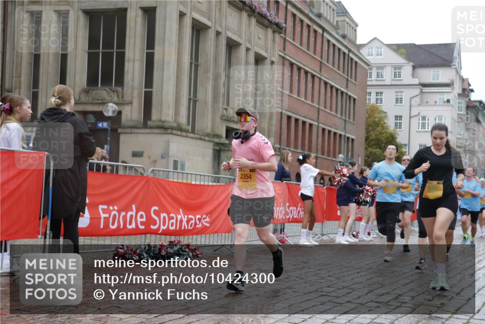 13.09.2026 - Kiel Lauf Yannick Fuchs http://msf.ph/oto/10424300 13.09.2026 11:00:04 Ziel 753, 964, 1078, 1562, 1728, 1895, 2382, 3775, 4437, 4509, 6520, 7398, 7945, 8120, 9140, 9271, 9690, 10996, 11007, 11377, 11415, 11503, 11607, 469, 620, 683, 747, 988, 1002, 1895, 1948, 2287, 2354, 3063, 3108, 3113, 3176, 3348, 3607, 3663, 5173, 5261, 5382, 5608, 5627, 6295, 7350, 7454, 7543, 7614, 7954, 8234, 8723, 8884, 9299, 9971, 10157, 10916, 10918, 11415, 12359, 12408, 173, 327, 893, 1036, 1518, 1896, 1897, 2150, 2151, 2187, 2558, 2915, 3121, 3793, 620, 2828, 7066 meine-sportfotos.de