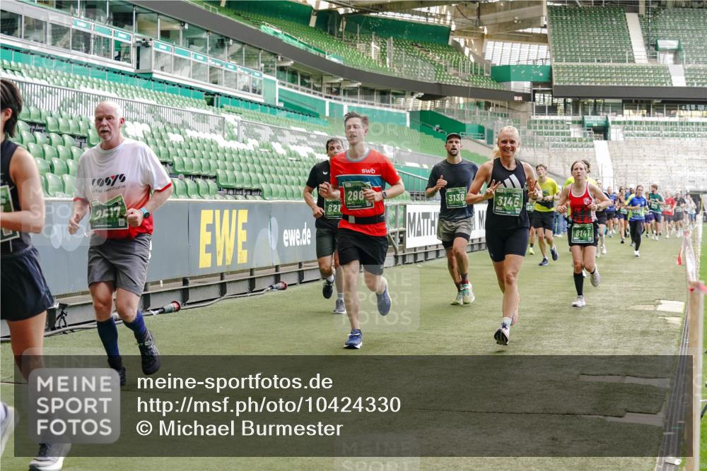 13.09.2026 - 21. swb-Marathon Bremen Michael Burmester http://msf.ph/oto/10424330 13.09.2026 13:00:58 Laufen im Stadion 135, 242, 260, 282, 318, 342, 440, 531, 651, 687, 930, 1006, 1067, 1209, 1368, 1436, 1448, 1493, 1494, 1582, 1650, 1861, 1896, 1935, 1963, 2033, 2062, 2088, 2293, 2306, 2322, 2370, 2409, 2427, 2481, 2485, 2490, 2491, 2517, 2560, 2561, 2570, 2627, 2658, 2686, 2700, 2708, 2781, 2906, 2914, 2967, 3076, 3105, 3145, 3168, 3173, 3273, 3354, 3372, 3374, 3375, 3385, 3480, 3524, 3526, 3642, 3729, 3774, 3806, 3855, 3856, 3861, 3930 meine-sportfotos.de