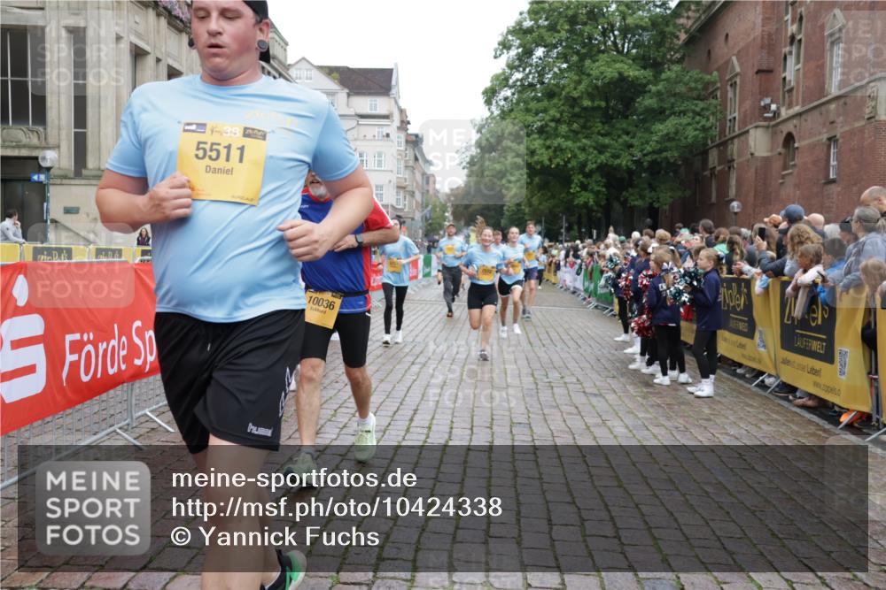 13.09.2026 - Kiel Lauf Yannick Fuchs http://msf.ph/oto/10424338 13.09.2026 09:45:49 Ziel 557, 1418, 2127, 2788, 3025, 3142, 3301, 3974, 4413, 4569, 5511, 5757, 7202, 7349, 7572, 9841, 10036, 10142, 10392, 10445, 12374, 12841, 1023, 1503, 1579, 2017, 2282, 2835, 3408, 3479, 4606, 5103, 5369, 5399, 5400, 5811, 6038, 6097, 6098, 7349, 7854, 8126, 8152, 8854, 9425, 9456, 9897, 10498, 11939, 12069, 12281, 12347, 12351, 1415, 2482, 4909, 4910, 4918, 5234, 5829, 6732, 7015, 7911, 7924, 8244, 8611, 8859, 10203, 10685, 10719, 10898, 11076, 11078, 2282, 2786, 3479 meine-sportfotos.de