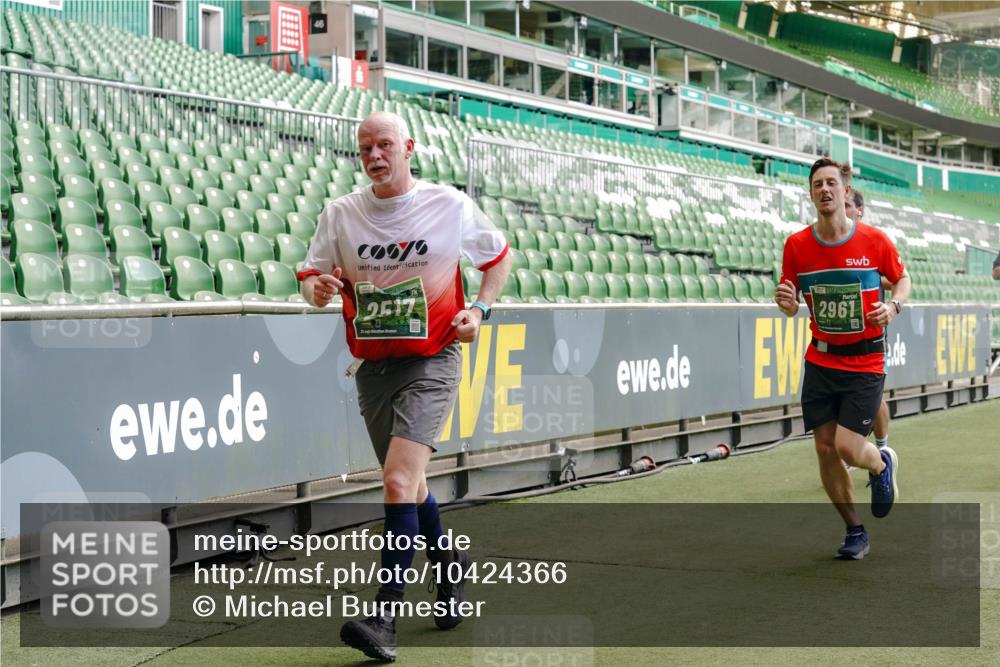13.09.2026 - 21. swb-Marathon Bremen Michael Burmester http://msf.ph/oto/10424366 13.09.2026 13:00:59 Laufen im Stadion 135, 242, 260, 282, 318, 342, 440, 531, 651, 687, 930, 1006, 1067, 1209, 1368, 1436, 1448, 1493, 1494, 1582, 1650, 1861, 1896, 1935, 1963, 2033, 2062, 2088, 2293, 2306, 2322, 2370, 2409, 2427, 2481, 2485, 2490, 2491, 2517, 2560, 2561, 2570, 2627, 2658, 2686, 2700, 2708, 2781, 2906, 2914, 2967, 3076, 3105, 3145, 3168, 3173, 3273, 3354, 3372, 3374, 3375, 3385, 3480, 3524, 3526, 3642, 3667, 3729, 3774, 3806, 3855, 3856, 3861, 3930 meine-sportfotos.de