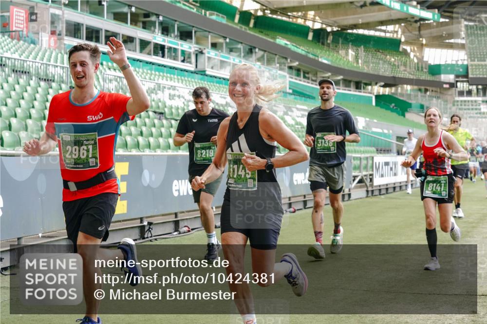 13.09.2026 - 21. swb-Marathon Bremen Michael Burmester http://msf.ph/oto/10424381 13.09.2026 13:01:00 Laufen im Stadion 135, 242, 260, 282, 318, 342, 440, 531, 651, 687, 930, 1006, 1067, 1209, 1368, 1436, 1448, 1493, 1494, 1582, 1650, 1861, 1896, 1935, 1963, 2033, 2062, 2088, 2293, 2306, 2322, 2370, 2409, 2427, 2481, 2485, 2490, 2491, 2517, 2560, 2561, 2570, 2627, 2658, 2686, 2700, 2708, 2781, 2906, 2914, 2967, 3076, 3105, 3145, 3168, 3173, 3273, 3354, 3372, 3374, 3375, 3385, 3480, 3524, 3526, 3642, 3667, 3729, 3774, 3806, 3855, 3856, 3861, 3930 meine-sportfotos.de