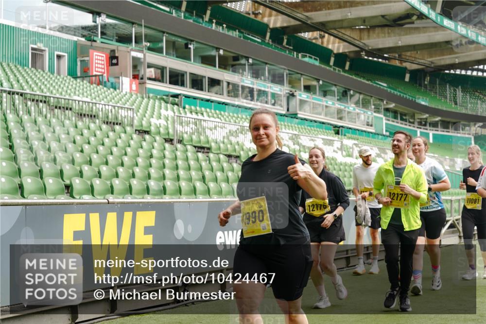 13.09.2026 - 21. swb-Marathon Bremen Michael Burmester http://msf.ph/oto/10424467 13.09.2026 10:47:11 Laufen im Stadion 10161, 10264, 10349, 10472, 10535, 10895, 10933, 10970, 11050, 11104, 11181, 11244, 11262, 11296, 11309, 11367, 11443, 11457, 11529, 11530, 11546, 11573, 11574, 11579, 11639, 11663, 11675, 11709, 11760, 11821, 12157, 12211, 12285, 12316, 12317, 12340, 12374, 12422, 12444, 12462, 10002, 10004, 10005, 10176, 10191, 10192, 10271, 10295, 10303, 10325, 10335, 10361, 10362, 10459, 10513, 10629, 10756, 10779, 10882, 10997, 10999, 11233, 11307, 11355 meine-sportfotos.de