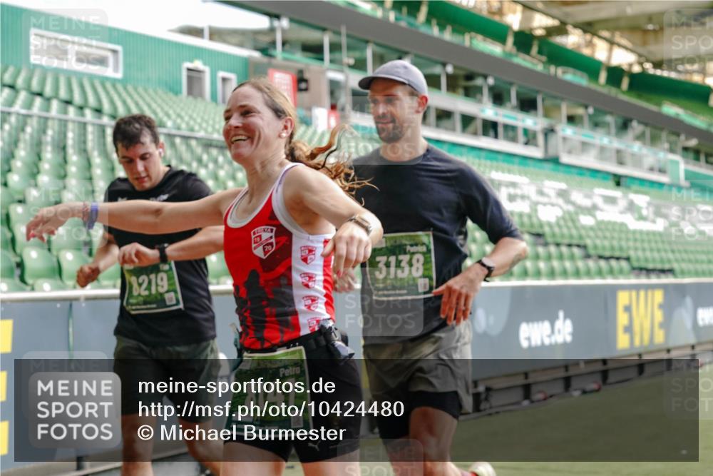 13.09.2026 - 21. swb-Marathon Bremen Michael Burmester http://msf.ph/oto/10424480 13.09.2026 13:01:02 Laufen im Stadion 135, 242, 260, 282, 318, 342, 440, 531, 651, 687, 930, 1006, 1067, 1209, 1368, 1436, 1448, 1493, 1494, 1582, 1650, 1861, 1896, 1935, 1963, 2033, 2047, 2062, 2088, 2293, 2306, 2322, 2370, 2409, 2427, 2481, 2485, 2490, 2491, 2517, 2560, 2561, 2570, 2627, 2638, 2658, 2686, 2700, 2708, 2781, 2906, 2914, 2967, 3076, 3105, 3145, 3168, 3173, 3273, 3354, 3372, 3374, 3375, 3385, 3480, 3524, 3526, 3642, 3667, 3729, 3774, 3806, 3855, 3856, 3861, 3930 meine-sportfotos.de