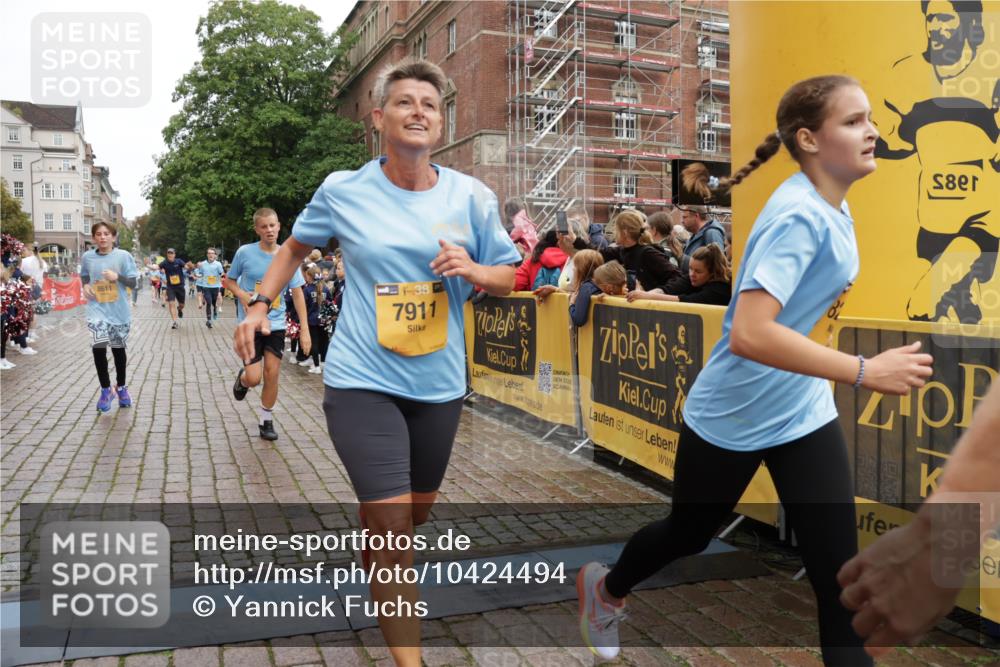13.09.2026 - Kiel Lauf Yannick Fuchs http://msf.ph/oto/10424494 13.09.2026 09:45:59 Ziel 557, 1415, 1418, 2127, 3142, 3301, 4909, 4910, 5234, 5757, 5829, 7572, 7911, 7924, 8244, 8611, 8859, 9841, 10036, 10203, 10719, 12374, 12841, 1023, 1579, 2017, 2788, 2835, 3025, 3408, 3974, 4413, 4569, 5369, 5511, 6038, 7202, 7349, 7572, 7854, 8126, 8152, 9456, 9841, 10142, 10392, 10445, 10498, 11939, 12069, 12281, 442, 2482, 3052, 3954, 4918, 5855, 5955, 6732, 7015, 7308, 8125, 10117, 10685, 10898, 11076, 11078, 1503, 2017, 2835, 3408, 5103, 5369, 5399 meine-sportfotos.de