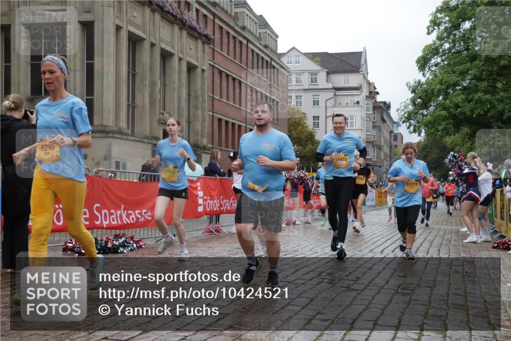13.09.2026 - Kiel Lauf Yannick Fuchs http://msf.ph/oto/10424521 13.09.2026 11:00:26 Ziel 893, 1036, 1518, 1650, 1896, 1897, 2150, 2151, 2233, 2558, 2915, 3793, 4239, 4524, 4787, 4905, 6431, 6770, 7091, 7997, 8481, 8565, 9327, 9408, 10346, 10674, 11182, 11471, 11835, 12214, 12457, 173, 327, 753, 964, 1078, 1562, 1728, 1895, 1948, 2187, 2287, 2382, 2490, 3121, 3775, 4437, 4509, 6295, 6520, 6897, 7398, 7438, 7945, 8120, 9140, 9271, 9690, 10420, 10996, 11007, 11220, 11377, 11415, 11503, 11607, 362, 1722, 1795, 2267, 4261 meine-sportfotos.de