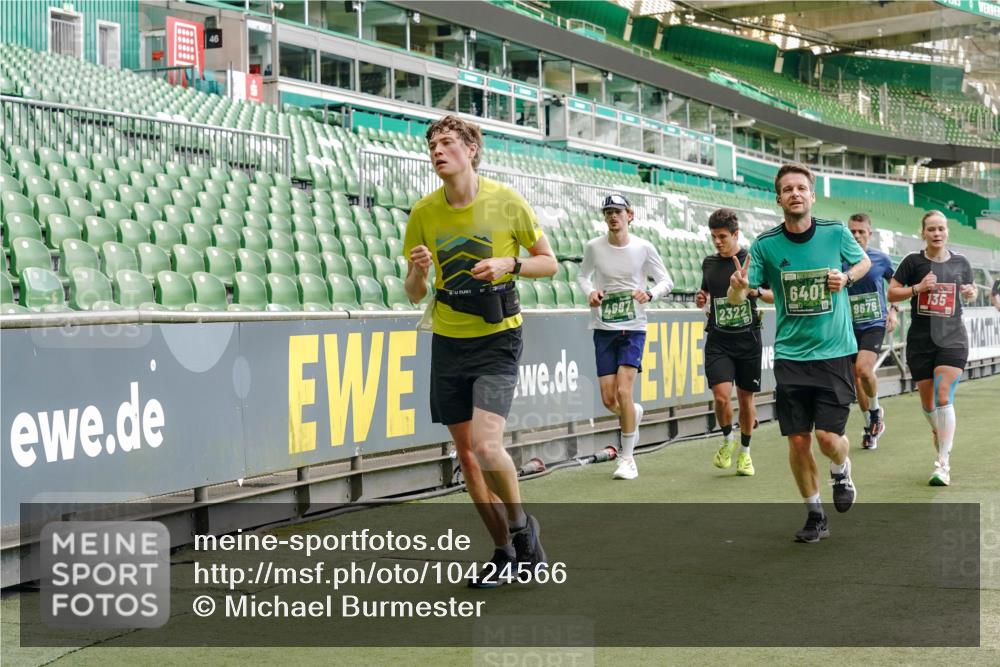13.09.2026 - 21. swb-Marathon Bremen Michael Burmester http://msf.ph/oto/10424566 13.09.2026 13:01:06 Laufen im Stadion 135, 242, 260, 282, 318, 342, 440, 531, 651, 687, 930, 946, 1006, 1067, 1209, 1368, 1436, 1448, 1493, 1494, 1582, 1650, 1861, 1896, 1935, 1963, 2033, 2047, 2062, 2088, 2293, 2306, 2322, 2370, 2409, 2427, 2481, 2485, 2490, 2491, 2517, 2560, 2561, 2627, 2638, 2658, 2686, 2700, 2708, 2781, 2906, 2914, 2967, 3076, 3105, 3145, 3168, 3173, 3273, 3354, 3372, 3374, 3375, 3385, 3480, 3524, 3526, 3642, 3667, 3729, 3774, 3806, 3855, 3856, 3861, 3930 meine-sportfotos.de