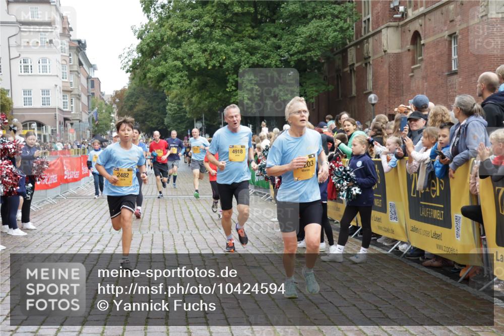 13.09.2026 - Kiel Lauf Yannick Fuchs http://msf.ph/oto/10424594 13.09.2026 09:46:06 Ziel 1415, 2482, 4909, 4910, 4918, 5234, 6732, 7015, 7911, 7924, 8244, 8611, 8859, 10203, 10685, 10719, 10898, 11076, 11078, 557, 1023, 1418, 1579, 2127, 2788, 3025, 3142, 3301, 3974, 4413, 4569, 5511, 5757, 5829, 6038, 7202, 7349, 7572, 7911, 8126, 8244, 8859, 9841, 10036, 10142, 10392, 10445, 10719, 12069, 12281, 12374, 12841, 167, 181, 442, 3052, 3361, 3954, 5855, 5955, 6857, 7308, 8125, 10117, 10913, 11316, 11859, 12495, 12621, 1023, 1579, 2017, 2835, 3408, 5369, 6038 meine-sportfotos.de