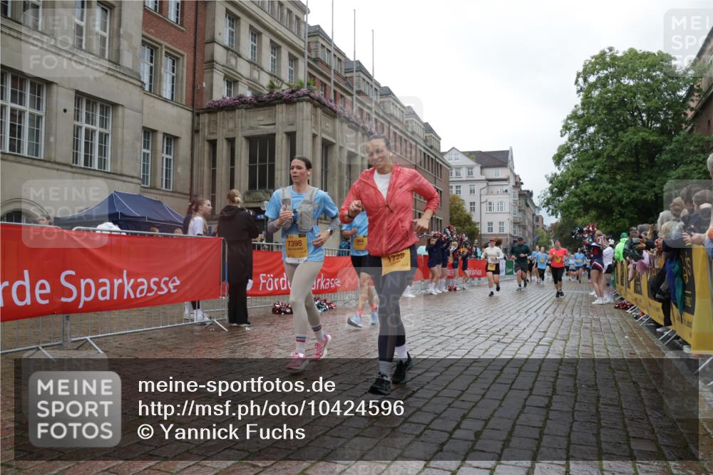 13.09.2026 - Kiel Lauf Yannick Fuchs http://msf.ph/oto/10424596 13.09.2026 11:00:32 Ziel 362, 893, 1518, 1650, 1722, 1896, 1897, 2233, 2267, 3793, 4261, 4524, 4706, 4905, 6431, 6770, 7091, 7179, 7997, 8481, 8565, 8686, 9327, 9408, 10346, 10590, 10674, 11797, 11835, 12214, 12457, 12756, 12757, 12773, 173, 327, 753, 964, 1036, 1078, 1728, 2150, 2151, 2187, 2382, 2490, 2558, 2915, 3121, 3775, 3793, 4239, 4437, 4787, 6520, 6897, 7398, 7438, 7945, 9140, 9690, 10346, 10420, 10996, 11182, 11220, 11471, 11503, 11607, 11835, 1795, 2038 meine-sportfotos.de
