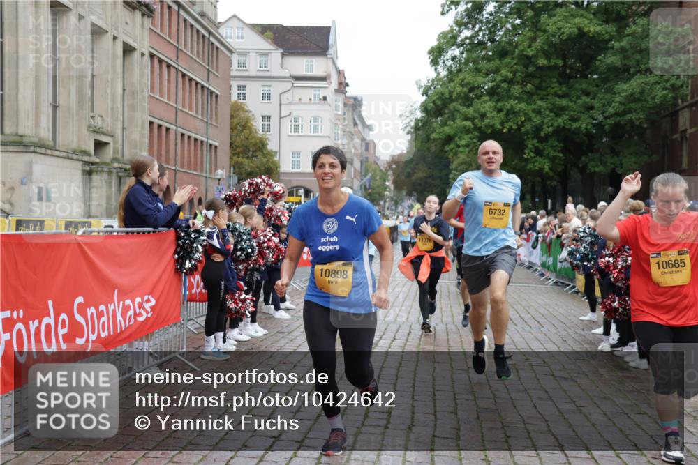 13.09.2026 - Kiel Lauf Yannick Fuchs http://msf.ph/oto/10424642 13.09.2026 09:46:09 Ziel 1415, 2482, 3052, 4909, 4910, 4918, 5234, 5855, 6732, 7015, 7308, 8125, 10203, 10685, 10898, 11076, 11078, 557, 1023, 1418, 2127, 2788, 3025, 3142, 3301, 3974, 4413, 4569, 5511, 5757, 5829, 7202, 7349, 7572, 7911, 7924, 8126, 8244, 8611, 8859, 9841, 10036, 10142, 10392, 10445, 10719, 12281, 12374, 12841, 167, 181, 442, 3361, 3954, 5955, 6857, 10117, 10913, 11316, 11859, 11861, 12495, 12621, 1023, 1579, 2835, 6038, 8126 meine-sportfotos.de