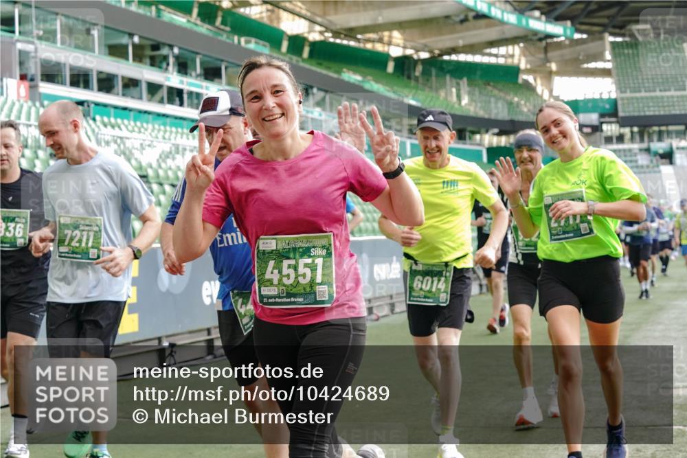 13.09.2026 - 21. swb-Marathon Bremen Michael Burmester http://msf.ph/oto/10424689 13.09.2026 13:24:06 Laufen im Stadion 137, 182, 294, 324, 434, 533, 548, 609, 708, 721, 723, 739, 743, 752, 892, 1178, 1273, 1331, 1463, 1471, 1491, 1515, 1597, 1598, 1691, 1746, 1788, 1944, 2095, 2211, 2213, 2252, 2267, 2286, 2312, 2323, 2433, 2445, 2465, 2475, 2483, 2495, 2497, 2503, 2526, 2554, 2571, 2644, 2768, 2776, 2936, 2968, 3252, 3282, 3288, 3289, 3292, 3298, 3306, 3312, 3347, 3364, 3381, 3395, 3423, 3447, 3505, 3530, 3559, 3727, 3770, 3819, 4054, 4231, 4406, 4407, 4466, 4467 meine-sportfotos.de