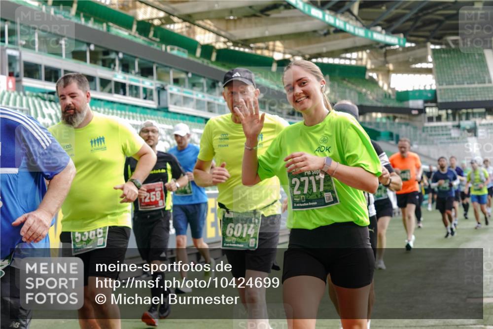 13.09.2026 - 21. swb-Marathon Bremen Michael Burmester http://msf.ph/oto/10424699 13.09.2026 13:24:07 Laufen im Stadion 137, 182, 294, 324, 434, 533, 548, 609, 708, 721, 723, 739, 743, 752, 892, 1178, 1273, 1331, 1463, 1471, 1491, 1515, 1597, 1598, 1691, 1746, 1788, 1944, 2095, 2211, 2213, 2252, 2267, 2286, 2312, 2323, 2433, 2445, 2465, 2475, 2483, 2495, 2497, 2503, 2526, 2554, 2571, 2644, 2768, 2776, 2936, 2968, 3252, 3282, 3288, 3289, 3292, 3298, 3306, 3312, 3347, 3364, 3381, 3395, 3423, 3447, 3505, 3530, 3559, 3727, 3770, 3819, 4054, 4231, 4406, 4407, 4466, 4467 meine-sportfotos.de