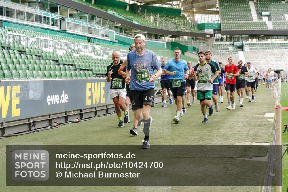 13.09.2026 - 21. swb-Marathon Bremen Michael Burmester http://msf.ph/oto/10424700 13.09.2026 13:01:10 Laufen im Stadion 135, 242, 260, 282, 318, 342, 440, 531, 651, 687, 930, 946, 1006, 1067, 1209, 1368, 1436, 1448, 1493, 1494, 1582, 1650, 1861, 1896, 1935, 1963, 2033, 2047, 2062, 2088, 2293, 2306, 2322, 2370, 2409, 2427, 2481, 2485, 2490, 2491, 2517, 2560, 2561, 2627, 2638, 2658, 2686, 2700, 2708, 2781, 2906, 2914, 2967, 3076, 3105, 3145, 3168, 3173, 3273, 3354, 3372, 3374, 3375, 3385, 3480, 3524, 3526, 3527, 3642, 3667, 3729, 3774, 3806, 3855, 3856, 3861, 3930 meine-sportfotos.de