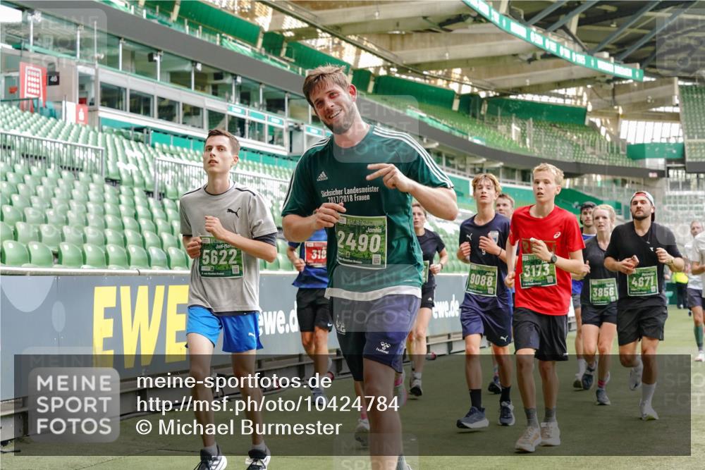 13.09.2026 - 21. swb-Marathon Bremen Michael Burmester http://msf.ph/oto/10424784 13.09.2026 13:01:14 Laufen im Stadion 135, 150, 242, 260, 282, 318, 342, 440, 531, 651, 687, 930, 946, 1006, 1067, 1209, 1368, 1436, 1448, 1493, 1494, 1582, 1650, 1861, 1896, 1935, 1963, 2033, 2047, 2062, 2088, 2293, 2306, 2322, 2370, 2409, 2427, 2485, 2490, 2491, 2517, 2560, 2561, 2627, 2638, 2658, 2686, 2700, 2708, 2781, 2906, 2914, 2967, 2987, 3076, 3105, 3145, 3168, 3173, 3273, 3334, 3354, 3372, 3374, 3375, 3385, 3392, 3480, 3524, 3526, 3527, 3642, 3667, 3729, 3774, 3806, 3855, 3856, 3861, 3930 meine-sportfotos.de