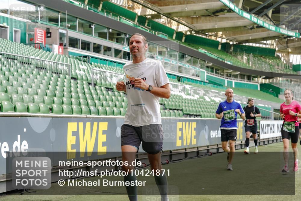 13.09.2026 - 21. swb-Marathon Bremen Michael Burmester http://msf.ph/oto/10424871 13.09.2026 13:01:19 Laufen im Stadion 135, 150, 242, 260, 282, 318, 342, 440, 531, 651, 687, 930, 946, 1006, 1067, 1163, 1368, 1436, 1448, 1493, 1494, 1582, 1650, 1861, 1896, 1935, 1963, 2033, 2047, 2062, 2293, 2306, 2322, 2370, 2409, 2427, 2485, 2490, 2491, 2560, 2561, 2627, 2638, 2658, 2686, 2700, 2708, 2781, 2906, 2914, 2967, 2987, 3044, 3076, 3105, 3145, 3168, 3173, 3187, 3248, 3273, 3294, 3334, 3354, 3372, 3374, 3375, 3385, 3392, 3480, 3524, 3526, 3527, 3642, 3667, 3729, 3774, 3806, 3855, 3856 meine-sportfotos.de