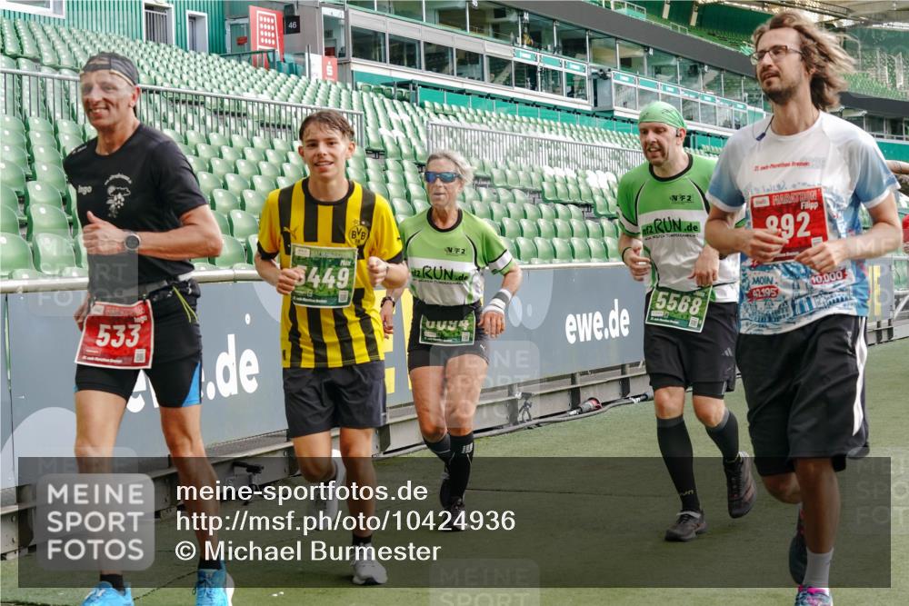 13.09.2026 - 21. swb-Marathon Bremen Michael Burmester http://msf.ph/oto/10424936 13.09.2026 13:24:17 Laufen im Stadion 137, 182, 213, 294, 324, 434, 505, 533, 548, 609, 708, 721, 723, 739, 743, 752, 892, 1178, 1273, 1331, 1463, 1471, 1491, 1515, 1597, 1598, 1746, 1788, 1944, 2095, 2211, 2213, 2252, 2267, 2286, 2312, 2323, 2433, 2445, 2465, 2475, 2483, 2495, 2497, 2503, 2526, 2554, 2571, 2644, 2768, 2776, 2833, 2936, 2968, 3211, 3252, 3282, 3288, 3289, 3292, 3298, 3306, 3312, 3347, 3364, 3381, 3395, 3423, 3447, 3505, 3559, 3727, 3770, 3819, 4054, 4231, 4466, 4467 meine-sportfotos.de