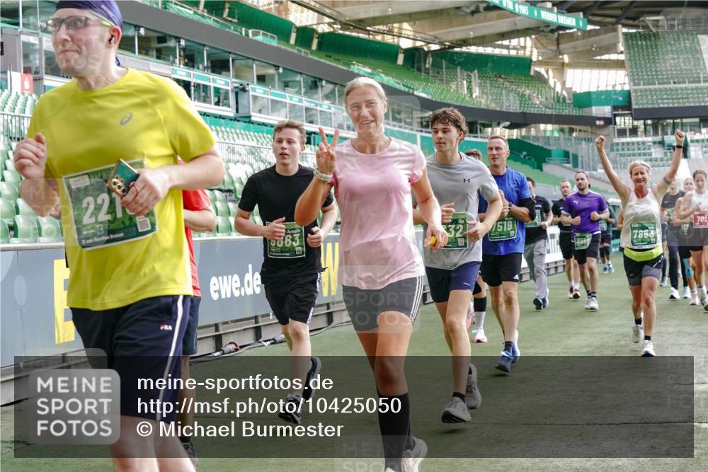 13.09.2026 - 21. swb-Marathon Bremen Michael Burmester http://msf.ph/oto/10425050 13.09.2026 13:24:22 Laufen im Stadion 137, 182, 213, 294, 324, 434, 505, 533, 548, 609, 708, 721, 723, 739, 743, 752, 892, 1178, 1273, 1331, 1463, 1471, 1491, 1515, 1597, 1598, 1746, 1788, 1830, 1944, 2095, 2211, 2252, 2267, 2271, 2286, 2312, 2323, 2433, 2445, 2465, 2475, 2483, 2495, 2497, 2503, 2506, 2526, 2554, 2571, 2644, 2768, 2776, 2833, 2936, 2968, 3005, 3211, 3252, 3282, 3288, 3289, 3292, 3298, 3306, 3312, 3347, 3364, 3381, 3390, 3395, 3423, 3447, 3505, 3559, 3727, 3770, 3819, 4231, 4466, 4467 meine-sportfotos.de