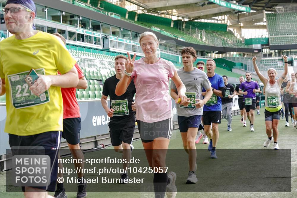 13.09.2026 - 21. swb-Marathon Bremen Michael Burmester http://msf.ph/oto/10425057 13.09.2026 13:24:22 Laufen im Stadion 137, 182, 213, 294, 324, 434, 505, 533, 548, 609, 708, 721, 723, 739, 743, 752, 892, 1178, 1273, 1331, 1463, 1471, 1491, 1515, 1597, 1598, 1746, 1788, 1830, 1944, 2095, 2211, 2252, 2267, 2271, 2286, 2312, 2323, 2433, 2445, 2465, 2475, 2483, 2495, 2497, 2503, 2506, 2526, 2554, 2571, 2644, 2768, 2776, 2833, 2936, 2968, 3005, 3211, 3252, 3282, 3288, 3289, 3292, 3298, 3306, 3312, 3347, 3364, 3381, 3390, 3395, 3423, 3447, 3505, 3559, 3727, 3770, 3819, 4231, 4466, 4467 meine-sportfotos.de