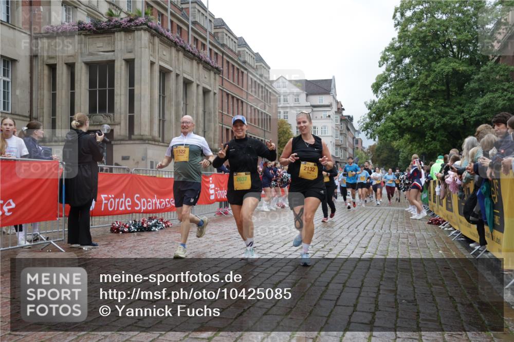 13.09.2026 - Kiel Lauf Yannick Fuchs http://msf.ph/oto/10425085 13.09.2026 11:01:39 Ziel 955, 1347, 1425, 2424, 2616, 2722, 2838, 3039, 3224, 3554, 3626, 3982, 6619, 7174, 8555, 8934, 9695, 11465, 12115, 539, 823, 842, 1018, 1448, 1522, 1744, 2132, 2637, 3340, 3626, 3662, 4788, 5052, 5451, 5552, 6300, 6522, 6653, 7191, 7651, 8307, 8469, 8576, 8596, 8724, 9134, 9525, 9869, 11056, 11216, 11217, 11474, 11502, 11505, 11581, 11805, 11857, 12010, 12151, 12283, 735, 2451, 2726, 2996, 4420, 5406, 5927, 6631, 6717, 10607, 11547, 12110, 48, 2144, 2658, 4529 meine-sportfotos.de