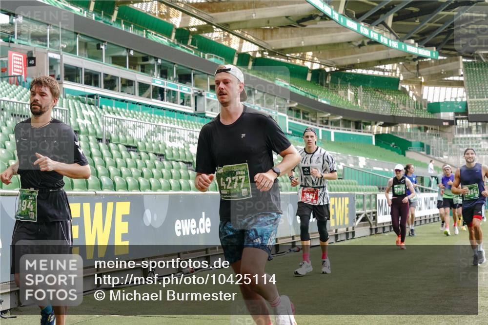 13.09.2026 - 21. swb-Marathon Bremen Michael Burmester http://msf.ph/oto/10425114 13.09.2026 13:01:29 Laufen im Stadion 135, 150, 242, 282, 318, 440, 531, 651, 687, 722, 930, 946, 1006, 1067, 1163, 1250, 1368, 1436, 1448, 1582, 1650, 1861, 1896, 1935, 1963, 2033, 2047, 2062, 2292, 2293, 2306, 2322, 2345, 2370, 2378, 2409, 2427, 2485, 2490, 2491, 2560, 2561, 2627, 2638, 2658, 2666, 2700, 2708, 2781, 2906, 2967, 2987, 3013, 3044, 3076, 3105, 3145, 3163, 3164, 3168, 3173, 3187, 3248, 3294, 3334, 3354, 3372, 3374, 3375, 3385, 3392, 3480, 3524, 3526, 3527, 3642, 3667, 3729, 3774, 3806, 3855, 3856 meine-sportfotos.de