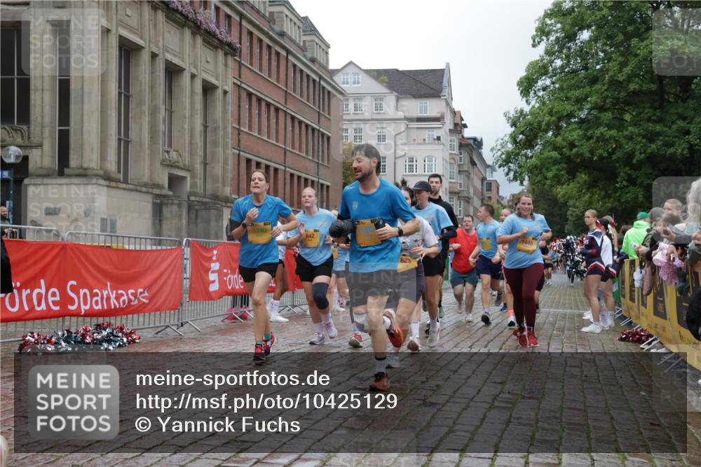 13.09.2026 - Kiel Lauf Yannick Fuchs http://msf.ph/oto/10425129 13.09.2026 11:01:44 Ziel 1347, 1425, 2616, 2722, 2838, 3039, 3224, 3554, 3982, 5406, 5927, 6619, 6631, 6717, 7174, 8555, 8934, 9695, 10607, 11465, 11547, 12115, 539, 823, 842, 955, 1018, 1448, 1744, 2424, 3340, 3626, 3662, 4788, 5052, 5451, 5552, 6300, 6522, 6653, 7191, 7651, 8307, 8469, 8576, 8596, 8724, 9134, 9525, 9869, 11056, 11216, 11217, 11474, 11502, 11505, 11581, 11805, 11857, 12010, 12151, 12283, 540, 651, 709, 735, 845, 1651, 1660, 2451, 2726, 2902, 2958, 2996, 4420, 12110 meine-sportfotos.de