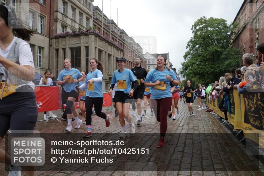 13.09.2026 - Kiel Lauf Yannick Fuchs http://msf.ph/oto/10425151 13.09.2026 11:01:46 Ziel 735, 1347, 1425, 2722, 2838, 3039, 3224, 3554, 3982, 5406, 5927, 6619, 6631, 6717, 7174, 8555, 8934, 9695, 10607, 11465, 11547, 12110, 12115, 539, 823, 842, 955, 1018, 1425, 1448, 1744, 2424, 2616, 3340, 3554, 3626, 3662, 3982, 4788, 5052, 5451, 5552, 6300, 6522, 7191, 7651, 8307, 8469, 8576, 8596, 8724, 9134, 9525, 9869, 11056, 11216, 11217, 11474, 11502, 11505, 11581, 11805, 11857, 12010, 12151, 12283, 540, 651, 709, 845, 1651, 1660, 2451, 2726, 2902, 2958, 2996, 4420 meine-sportfotos.de