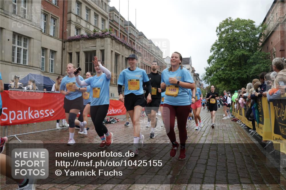 13.09.2026 - Kiel Lauf Yannick Fuchs http://msf.ph/oto/10425155 13.09.2026 11:01:46 Ziel 735, 1347, 1425, 2722, 2838, 3039, 3224, 3554, 3982, 5406, 5927, 6619, 6631, 6717, 7174, 8555, 8934, 9695, 10607, 11465, 11547, 12110, 12115, 539, 823, 842, 955, 1018, 1425, 1448, 1744, 2424, 2616, 3340, 3554, 3626, 3662, 3982, 4788, 5052, 5451, 5552, 6300, 6522, 7191, 7651, 8307, 8469, 8576, 8596, 8724, 9134, 9525, 9869, 11056, 11216, 11217, 11474, 11502, 11505, 11581, 11805, 11857, 12010, 12151, 12283, 540, 651, 709, 845, 1651, 1660, 2451, 2726, 2902, 2958, 2996, 4420 meine-sportfotos.de