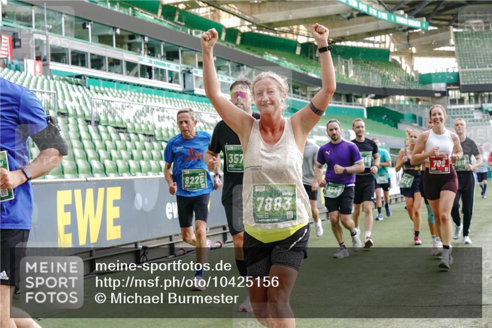 13.09.2026 - 21. swb-Marathon Bremen Michael Burmester http://msf.ph/oto/10425156 13.09.2026 13:24:24 Laufen im Stadion 137, 182, 213, 294, 324, 434, 505, 533, 548, 609, 708, 721, 723, 739, 743, 752, 892, 1178, 1273, 1331, 1463, 1471, 1491, 1504, 1515, 1597, 1598, 1746, 1788, 1830, 1944, 2095, 2211, 2252, 2267, 2271, 2286, 2312, 2323, 2433, 2445, 2465, 2475, 2483, 2495, 2497, 2503, 2506, 2554, 2571, 2644, 2768, 2776, 2833, 2936, 2968, 3005, 3142, 3211, 3252, 3282, 3288, 3289, 3292, 3298, 3306, 3312, 3347, 3364, 3381, 3390, 3395, 3423, 3447, 3505, 3559, 3727, 3770, 3819, 4231, 4466, 4467 meine-sportfotos.de
