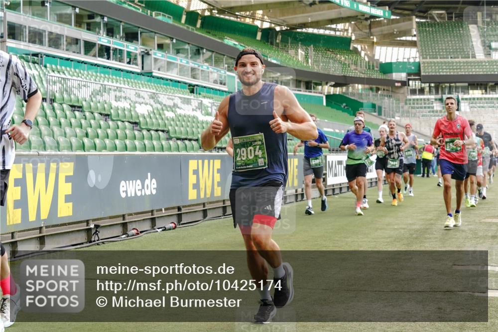 13.09.2026 - 21. swb-Marathon Bremen Michael Burmester http://msf.ph/oto/10425174 13.09.2026 13:01:32 Laufen im Stadion 135, 150, 242, 282, 318, 440, 531, 651, 687, 722, 930, 946, 1006, 1067, 1163, 1250, 1368, 1436, 1448, 1582, 1650, 1861, 1896, 1935, 1963, 2033, 2047, 2062, 2292, 2293, 2306, 2322, 2345, 2370, 2378, 2409, 2427, 2485, 2490, 2491, 2560, 2561, 2627, 2638, 2658, 2666, 2700, 2708, 2781, 2906, 2967, 2987, 3013, 3044, 3076, 3105, 3145, 3163, 3164, 3168, 3173, 3187, 3248, 3294, 3334, 3354, 3372, 3374, 3375, 3385, 3392, 3480, 3524, 3526, 3527, 3642, 3667, 3729, 3774, 3806, 3855, 3856 meine-sportfotos.de