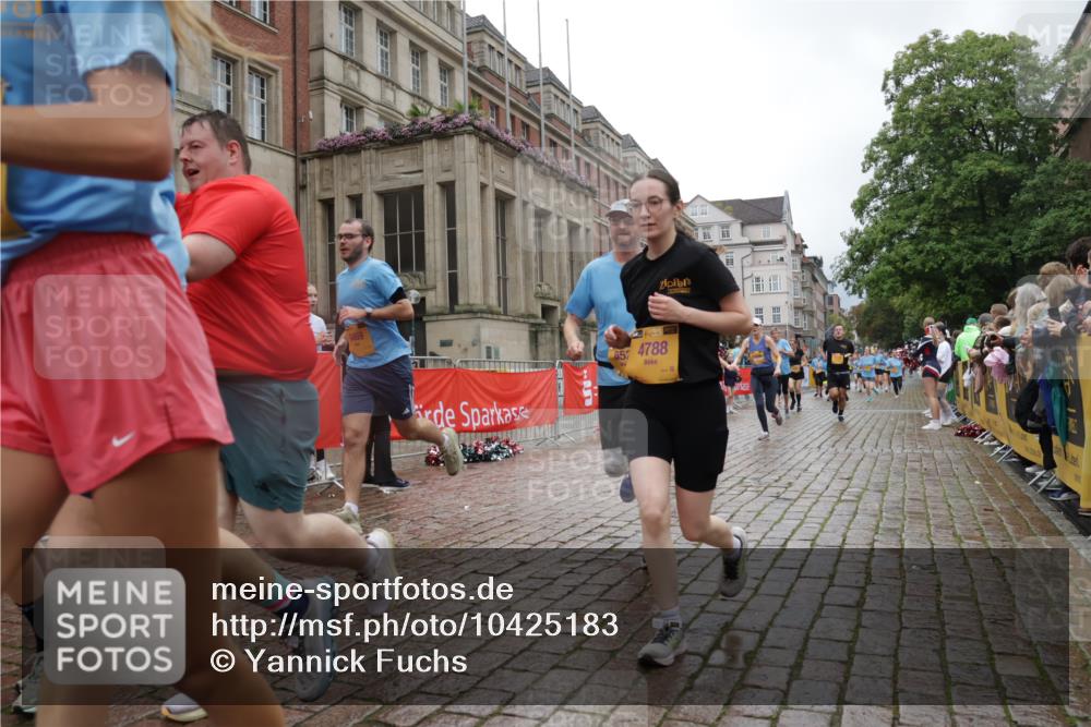 13.09.2026 - Kiel Lauf Yannick Fuchs http://msf.ph/oto/10425183 13.09.2026 11:01:49 Ziel 735, 1347, 2722, 2838, 3039, 3224, 4420, 5406, 5927, 6619, 6631, 6717, 7174, 7556, 8555, 8934, 9695, 10607, 11159, 11265, 11338, 11465, 11547, 12110, 12115, 955, 1018, 1425, 1744, 2424, 2616, 3554, 3626, 3662, 3982, 4788, 5052, 5451, 6522, 6619, 7191, 7651, 8307, 8469, 8576, 8724, 9134, 9525, 9869, 11056, 11216, 11217, 11474, 11502, 11505, 11581, 11805, 12010, 12283, 208, 540, 651, 709, 841, 845, 1651, 1660, 2451, 2726, 2778, 2902, 2958, 2996, 3942, 1744 meine-sportfotos.de