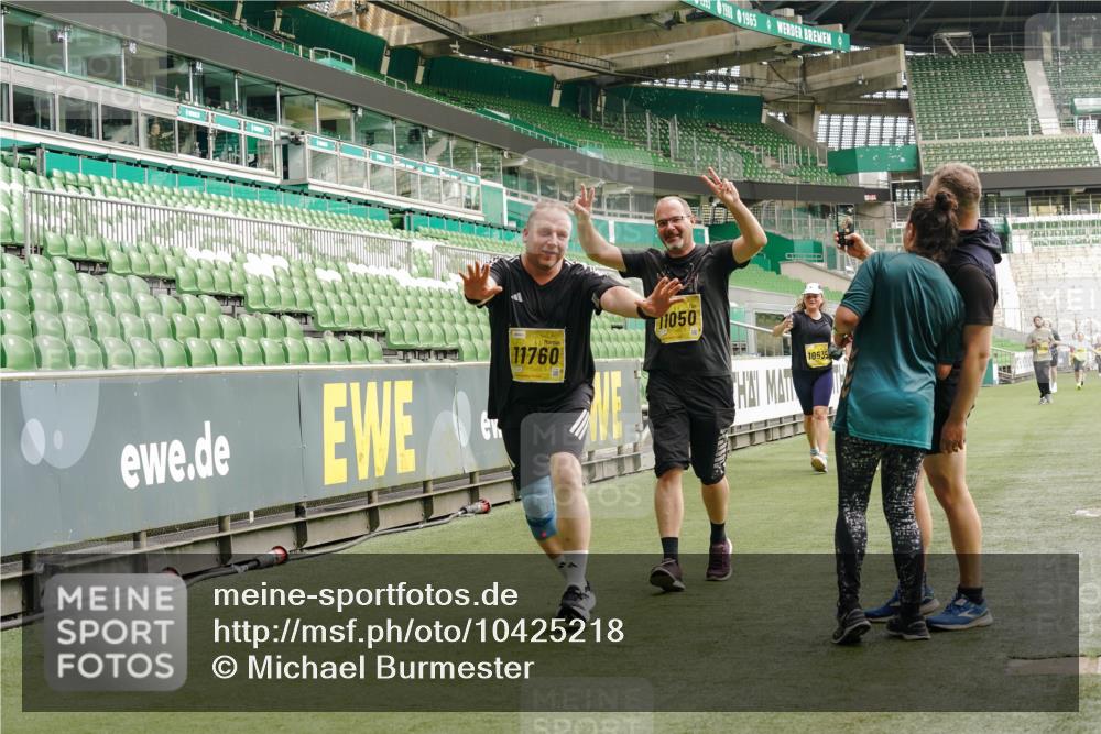 13.09.2026 - 21. swb-Marathon Bremen Michael Burmester http://msf.ph/oto/10425218 13.09.2026 10:47:46 Laufen im Stadion 10161, 10264, 10292, 10349, 10407, 10440, 10535, 10732, 10789, 10895, 10925, 10933, 10970, 11104, 11262, 11296, 11423, 11443, 11457, 11529, 11530, 11546, 11573, 11579, 11639, 11663, 11675, 11698, 12083, 12157, 12316, 12317, 12340, 12422, 12444, 12471, 12472, 12542, 12561, 10004, 10005, 10176, 10191, 10192, 10271, 10295, 10325, 10335, 10344, 10459, 10513, 10568, 10629, 10679, 10713, 10756, 10779, 10882, 10979, 10997, 10999, 11081, 11233, 11307, 11355 meine-sportfotos.de