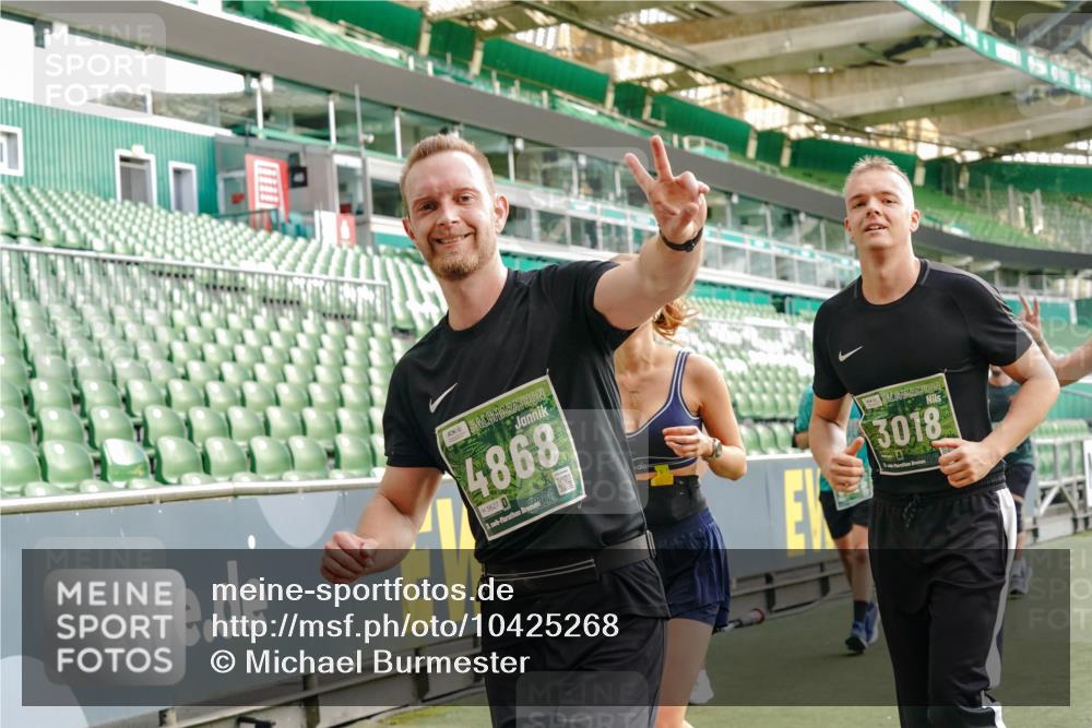 13.09.2026 - 21. swb-Marathon Bremen Michael Burmester http://msf.ph/oto/10425268 13.09.2026 13:24:28 Laufen im Stadion 137, 182, 213, 294, 324, 434, 505, 533, 548, 609, 708, 721, 723, 739, 743, 752, 1273, 1331, 1463, 1471, 1491, 1504, 1515, 1597, 1598, 1830, 1944, 2095, 2211, 2252, 2267, 2271, 2286, 2312, 2323, 2354, 2433, 2445, 2465, 2483, 2495, 2497, 2503, 2506, 2554, 2571, 2644, 2768, 2776, 2833, 2896, 2936, 2968, 3005, 3142, 3211, 3252, 3282, 3288, 3289, 3292, 3298, 3306, 3312, 3364, 3381, 3390, 3395, 3423, 3447, 3559, 3727, 3770, 3819, 4231, 4466, 4467 meine-sportfotos.de