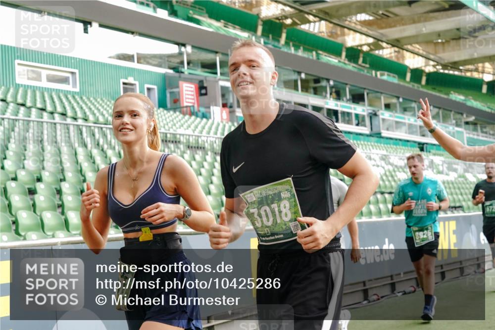 13.09.2026 - 21. swb-Marathon Bremen Michael Burmester http://msf.ph/oto/10425286 13.09.2026 13:24:29 Laufen im Stadion 137, 182, 213, 294, 324, 434, 505, 533, 548, 609, 708, 721, 723, 739, 743, 752, 1273, 1331, 1463, 1471, 1491, 1504, 1515, 1597, 1598, 1830, 1944, 2059, 2095, 2211, 2252, 2267, 2271, 2286, 2312, 2323, 2354, 2433, 2445, 2465, 2483, 2495, 2497, 2503, 2506, 2554, 2571, 2644, 2768, 2776, 2833, 2896, 2936, 2968, 3005, 3142, 3211, 3252, 3282, 3288, 3289, 3292, 3298, 3306, 3312, 3364, 3381, 3390, 3395, 3423, 3447, 3559, 3727, 3770, 3819, 4231, 4466, 4467 meine-sportfotos.de