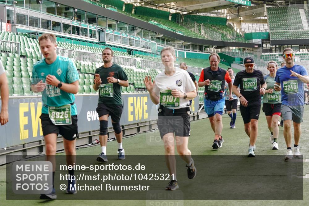 13.09.2026 - 21. swb-Marathon Bremen Michael Burmester http://msf.ph/oto/10425321 13.09.2026 13:24:31 Laufen im Stadion 137, 182, 213, 294, 324, 434, 505, 533, 548, 609, 708, 721, 723, 739, 743, 752, 815, 1273, 1331, 1463, 1471, 1491, 1504, 1515, 1597, 1598, 1830, 1944, 2059, 2095, 2211, 2252, 2267, 2271, 2286, 2312, 2323, 2354, 2445, 2465, 2483, 2495, 2497, 2503, 2506, 2554, 2571, 2644, 2752, 2768, 2776, 2833, 2896, 2936, 2968, 3005, 3142, 3211, 3252, 3259, 3282, 3288, 3289, 3292, 3298, 3306, 3312, 3329, 3364, 3381, 3390, 3395, 3423, 3447, 3559, 3727, 3770, 3819, 4466, 4467 meine-sportfotos.de